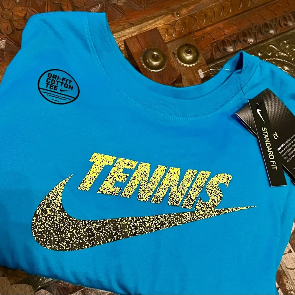 NWT Nike Dri-Fit Turquoise Tennis Tee with Yellow Graphic Mens Sz XS